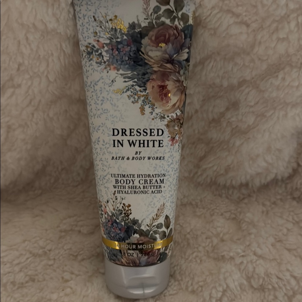 Bath & Body Works White Cream Moisturizer